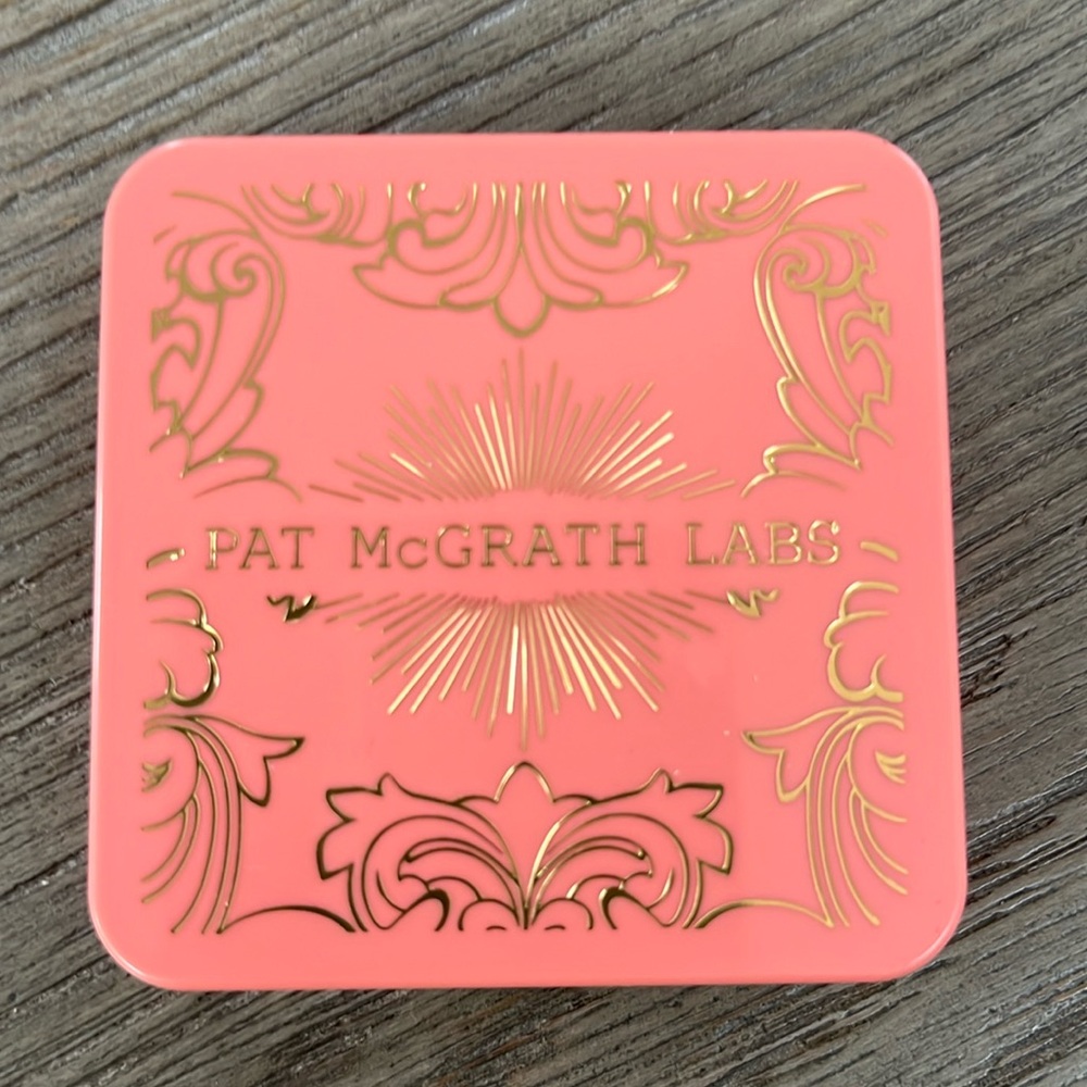 Pat McGrath Labs eyeshadow palette, brand new!